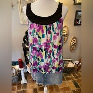 AGB NWT dressy floral top with crochet back detail in small.